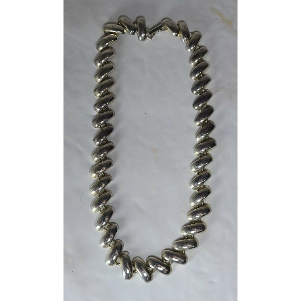 Vtg Unbranded Silver Tone Choker Necklace Smooth Slanted Hollow Domed Oval Links